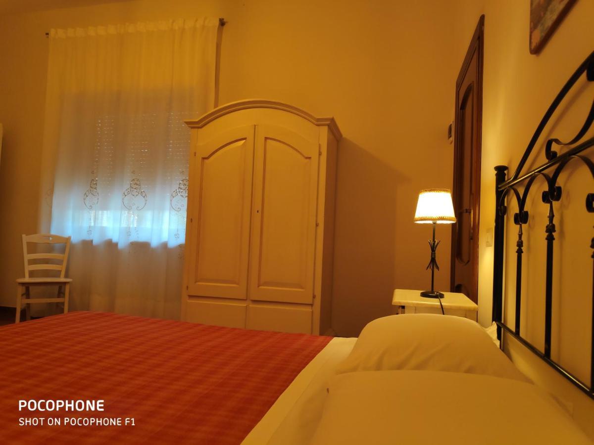Bed and Breakfast Le Corti Del Casale Альберобелло Экстерьер фото