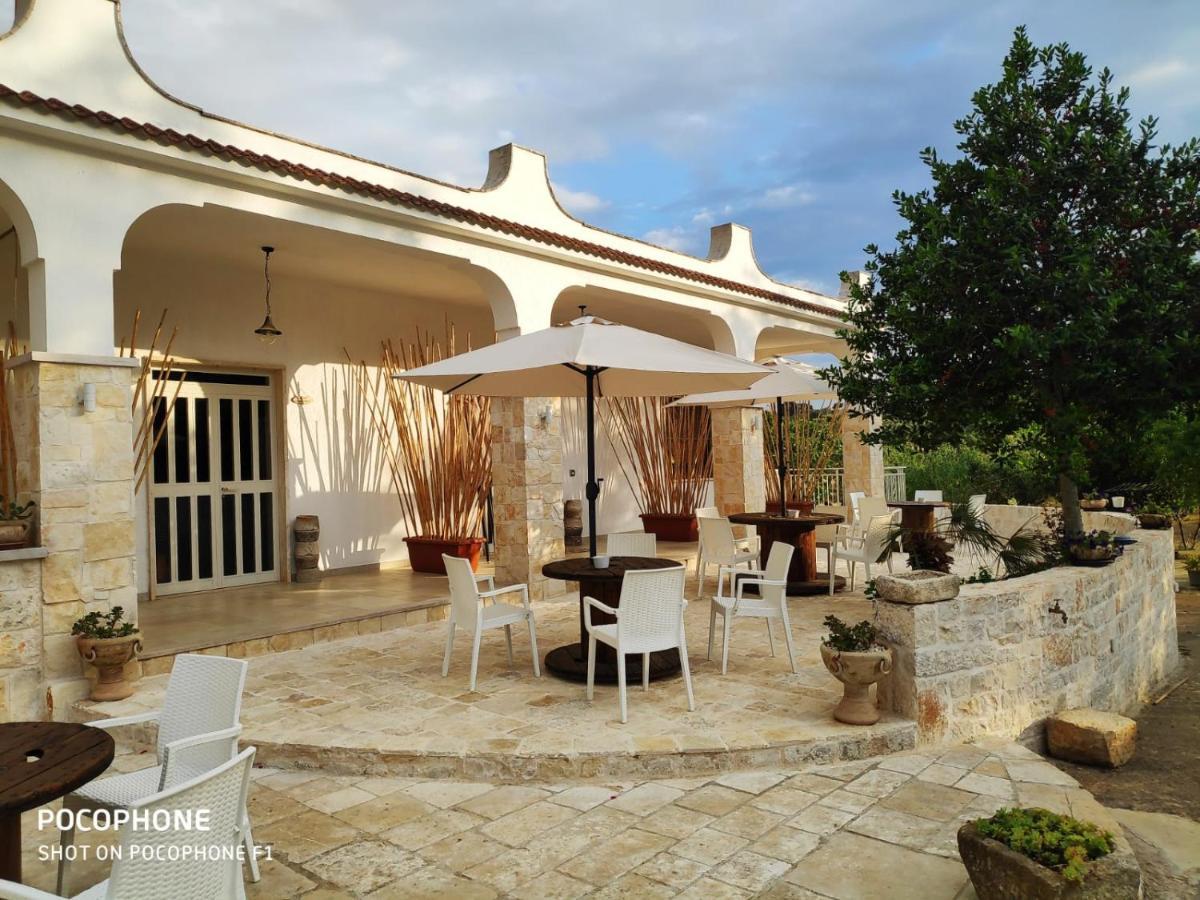Bed and Breakfast Le Corti Del Casale Альберобелло Экстерьер фото